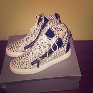 Men’s Giuseppe Zanotti Sneaker Sz 42 euro Sz 9